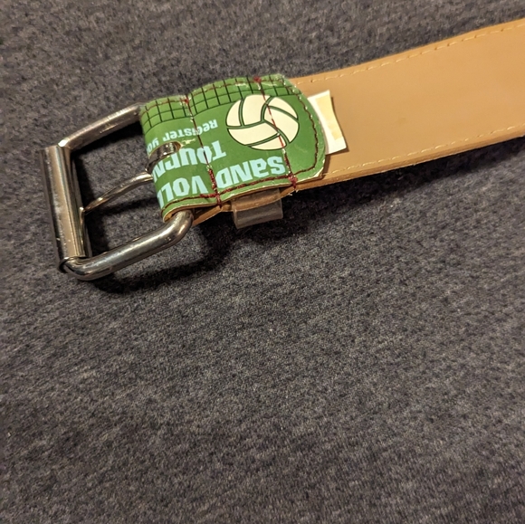 Rare, unique beach surfer Y2K vintage rockability plastic belt graphic art large - Picture 8 of 15